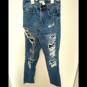 FOREVER21 MOM JEANS SIZE 27